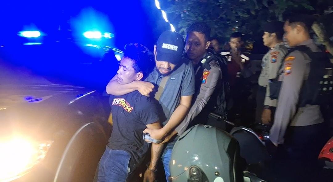 Penangkapan tersangka curanmor yang kabur saat proses rekonstruksi.