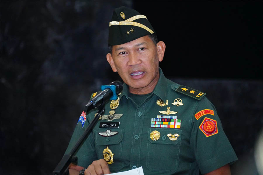 Kepala Pusat Penerangan (Kapuspen) TNI Mayjen Kristomei Sianturi. Kapal Induk Amerika Serikat USS Nimitz dikabarkan melintasi wilayah perairan Indonesia pada hari Selasa 17 Juni 2025 lalu.