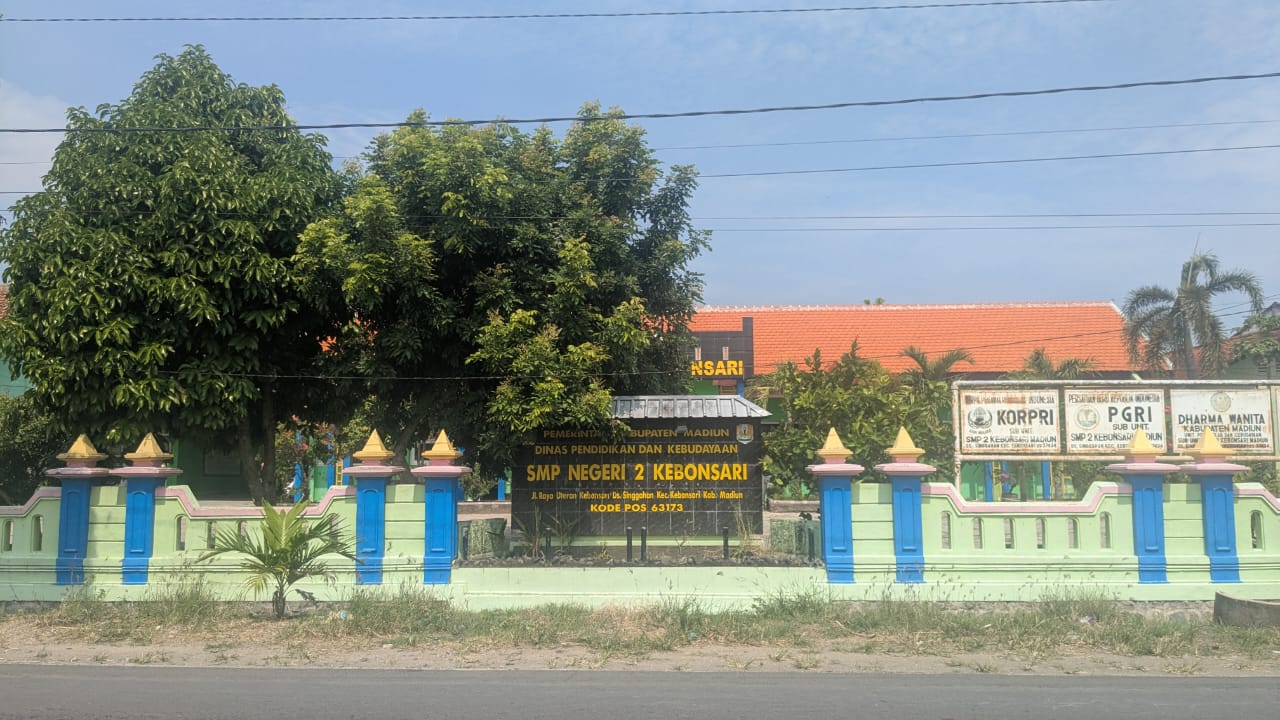 Ratusan SD di Kabupaten Madiun masih menyisakan bangku kosong alias kekurangan siswa pada tahun ajaran baru ini. FOTO: DIAN RAHAYU/RADAR MADIUN
