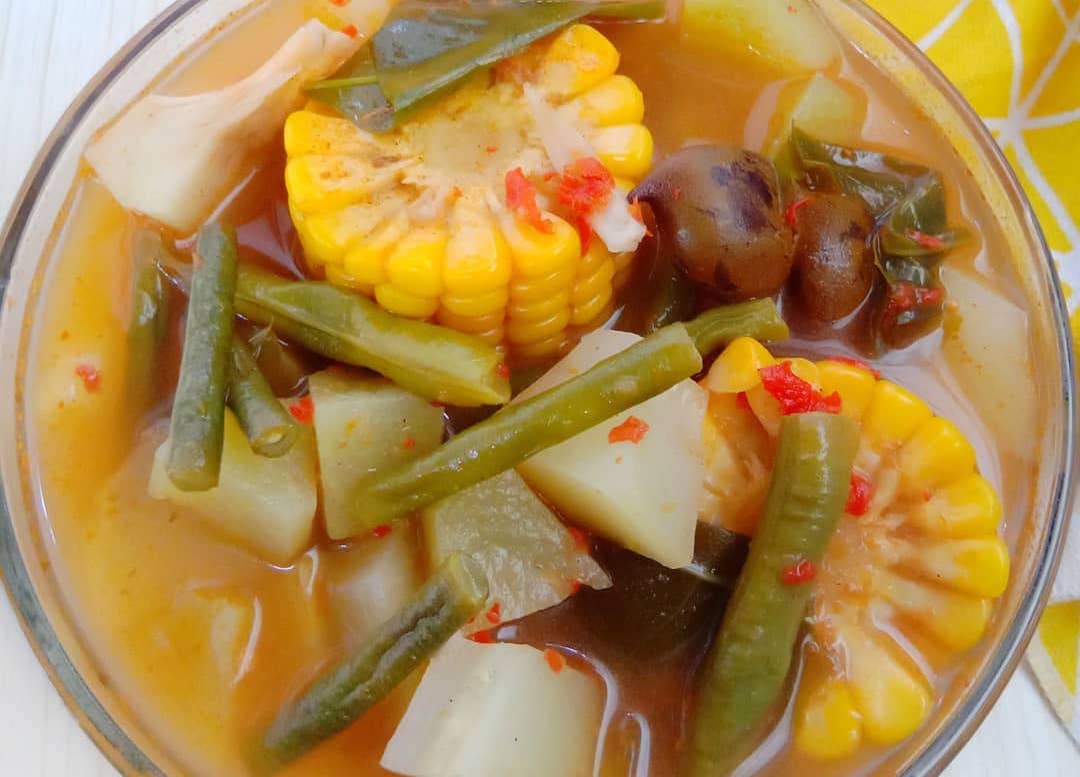 Ilustrasi sayur asem yang rasanya segar.