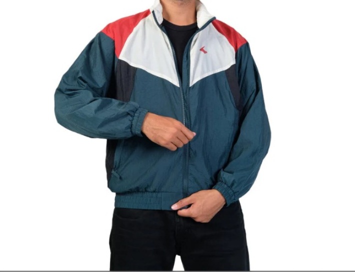 Ilustrasi jaket windbreaker pria salah satunya Respiro.