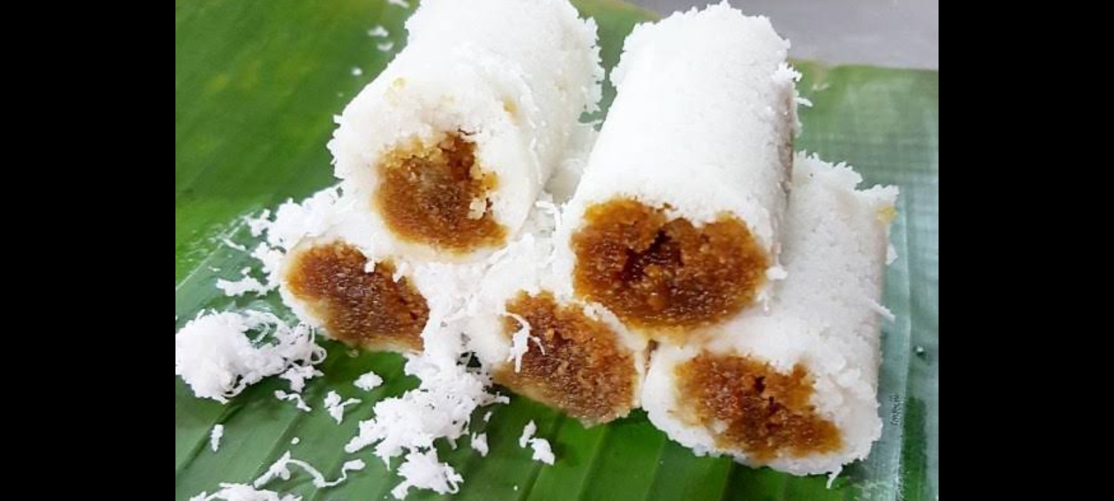 Kue putu, cita rasa kue tradisional yang nikmat.