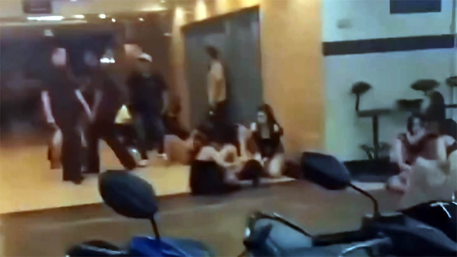 Tangkapan layar video viral diduga sejumlah wanita malam atau lady companion (LC) di sebuah tempat hiburan terkenal di kawasan Sawah Besar, Jakarta Pusat.