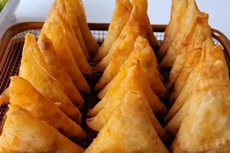 Ilustrasi Lumpia Bihun