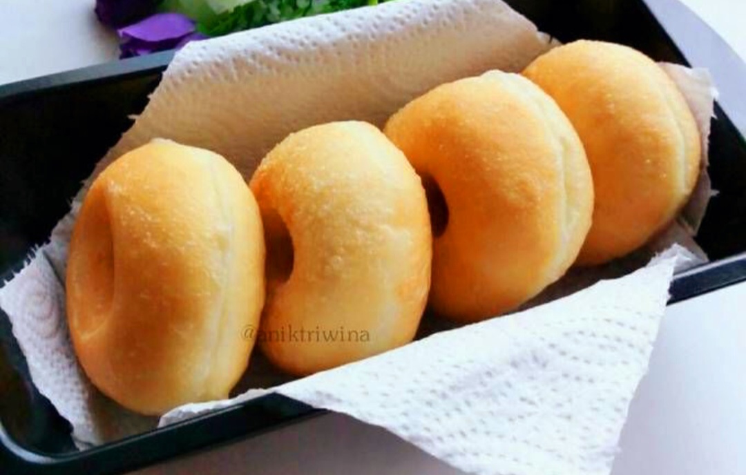 Ilustrasi donat kentang empuk ala Devina Hermawan.