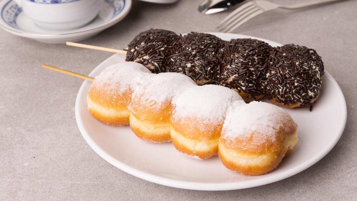 Ilustrasi sate donat