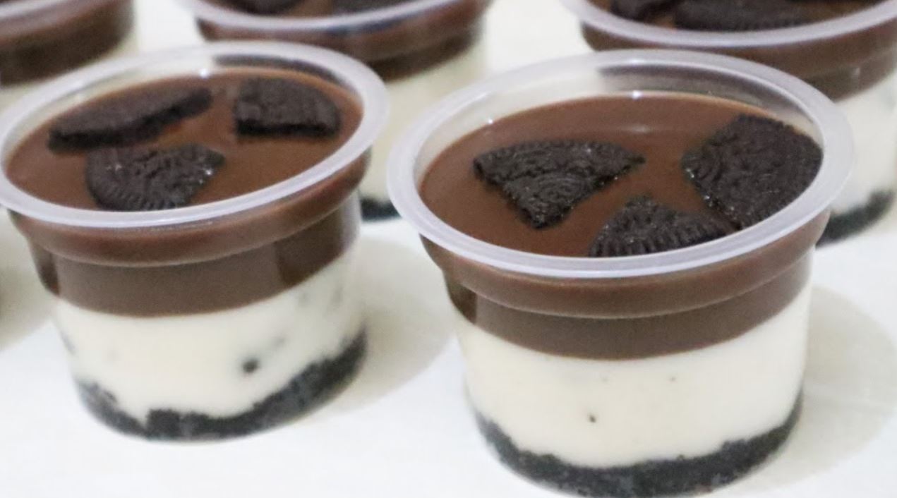 Puding oreo coklat.