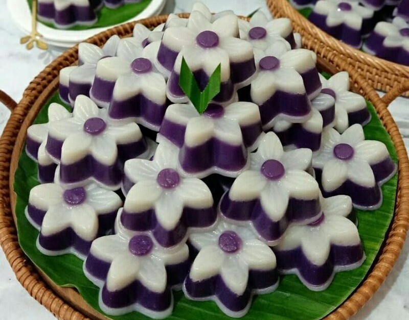 Ilustrasi Kue Talam Ubi Ungu