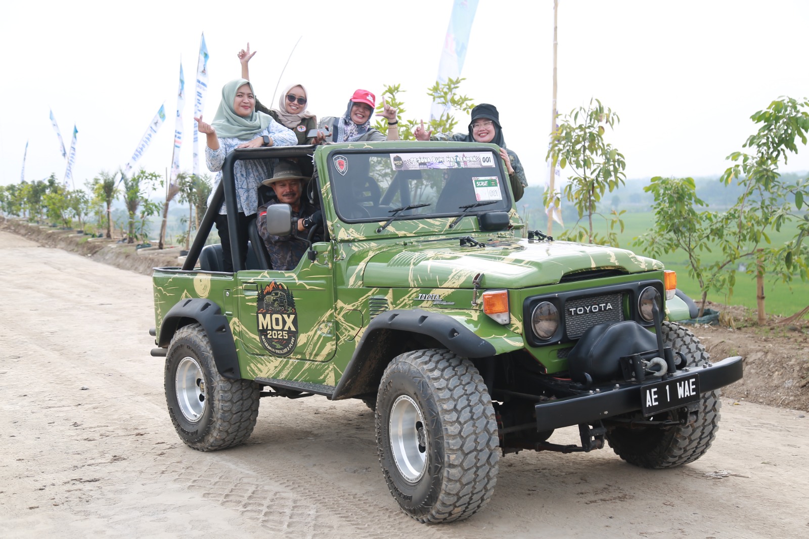 Wali Kota Madiun Maidi mendampingi tim KLH saat verifikasi Proklim dan kunjungan ke TPA Winongo, Rabu (3/7). FOTO: BAGAS BIMANTARA/JAWA POS RADAR MADIUN