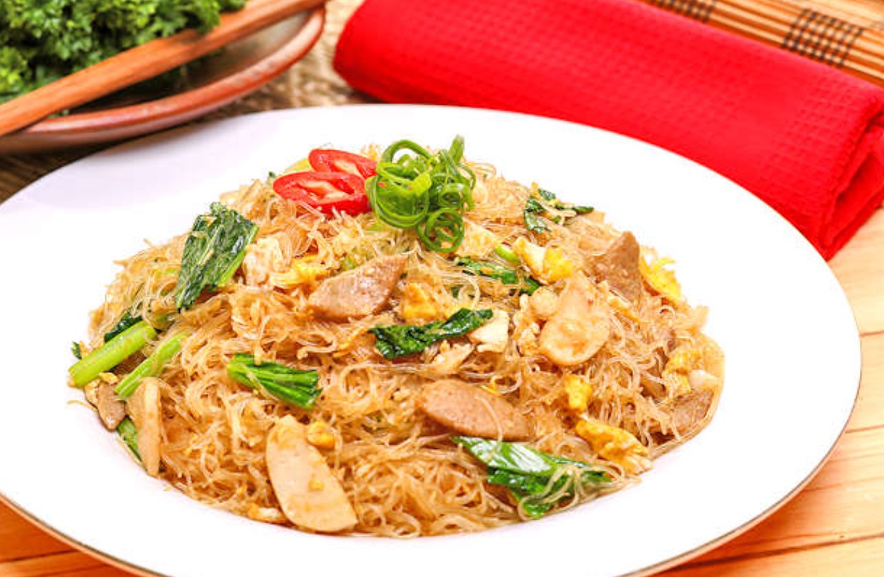 Bihun goreng gurih dan renyah.