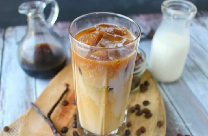 Es kopi susu gula aren.