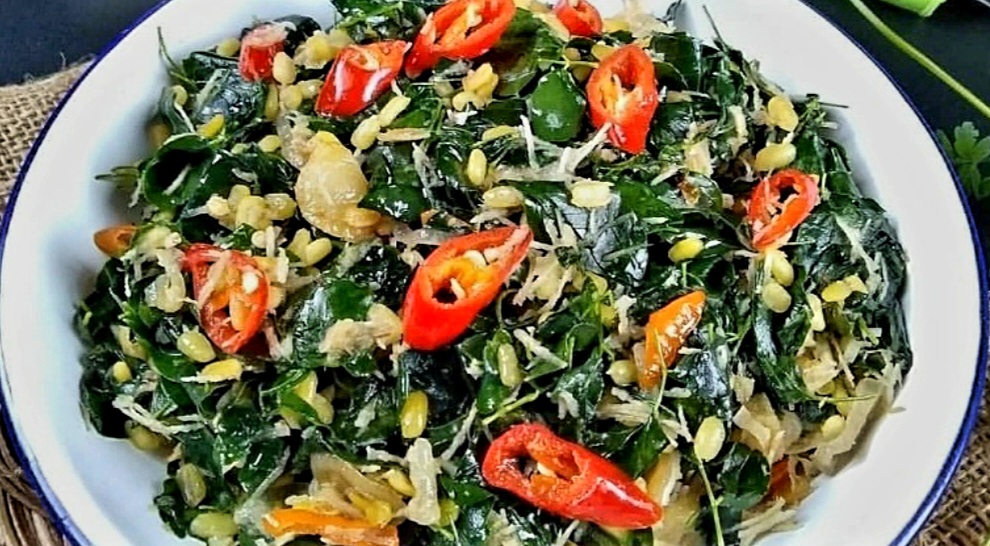 Kreasi sehat daun kelor: sayur bening, tumis, sup, nasi hijau, mie, hingga keripik.