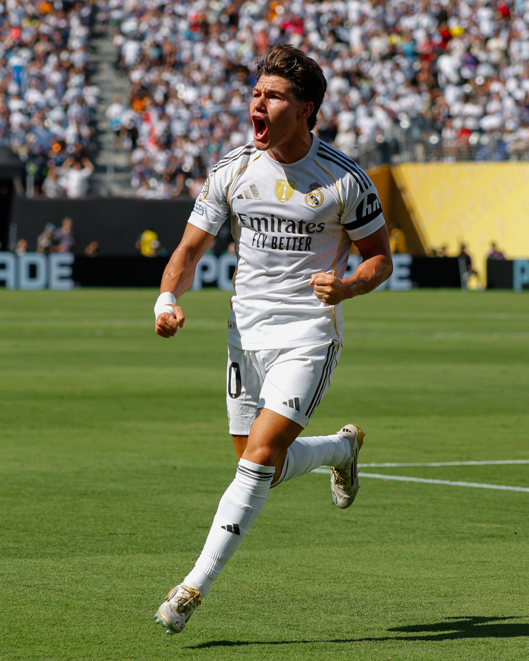 Fran Garcia mencetak satu gol pada babak pertama untuk membawa timnya, Real Madrid unggulmatas Dortmund. FOTO: REAL MADRID FC TWITTER