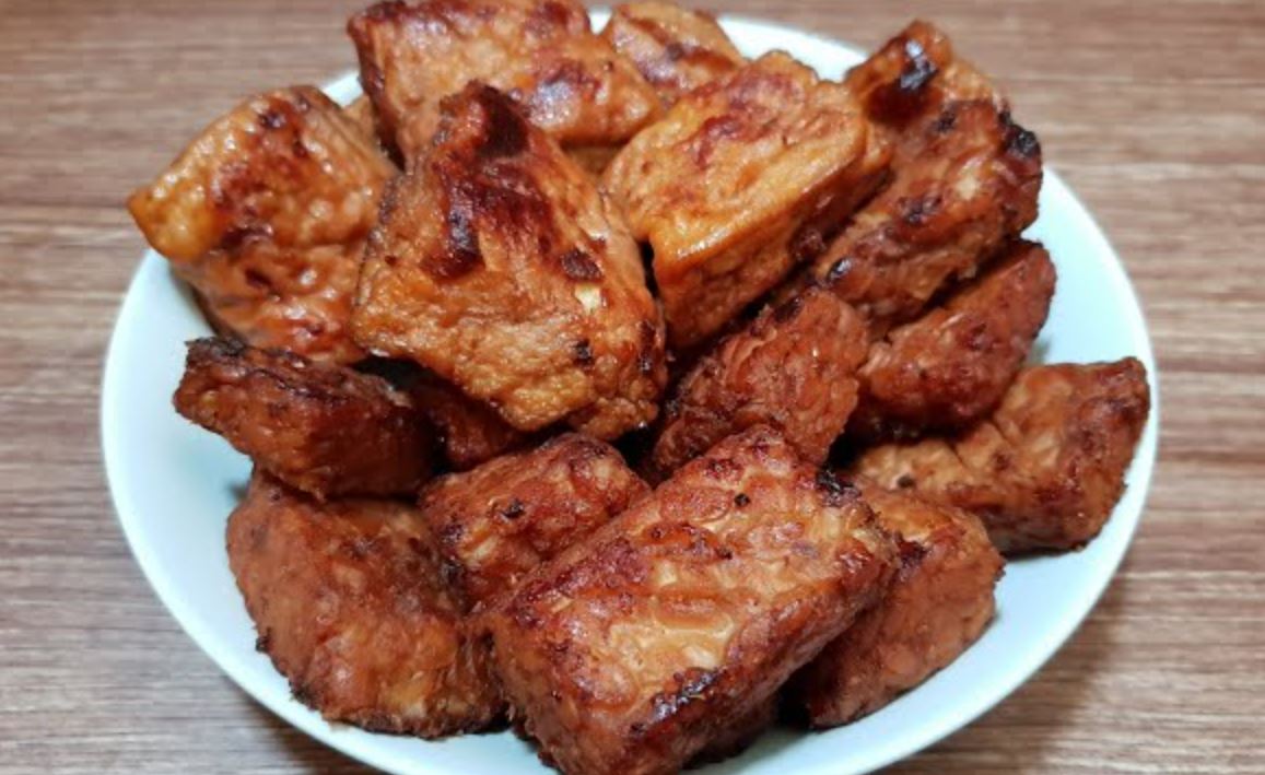 Tempe tahu bacem.