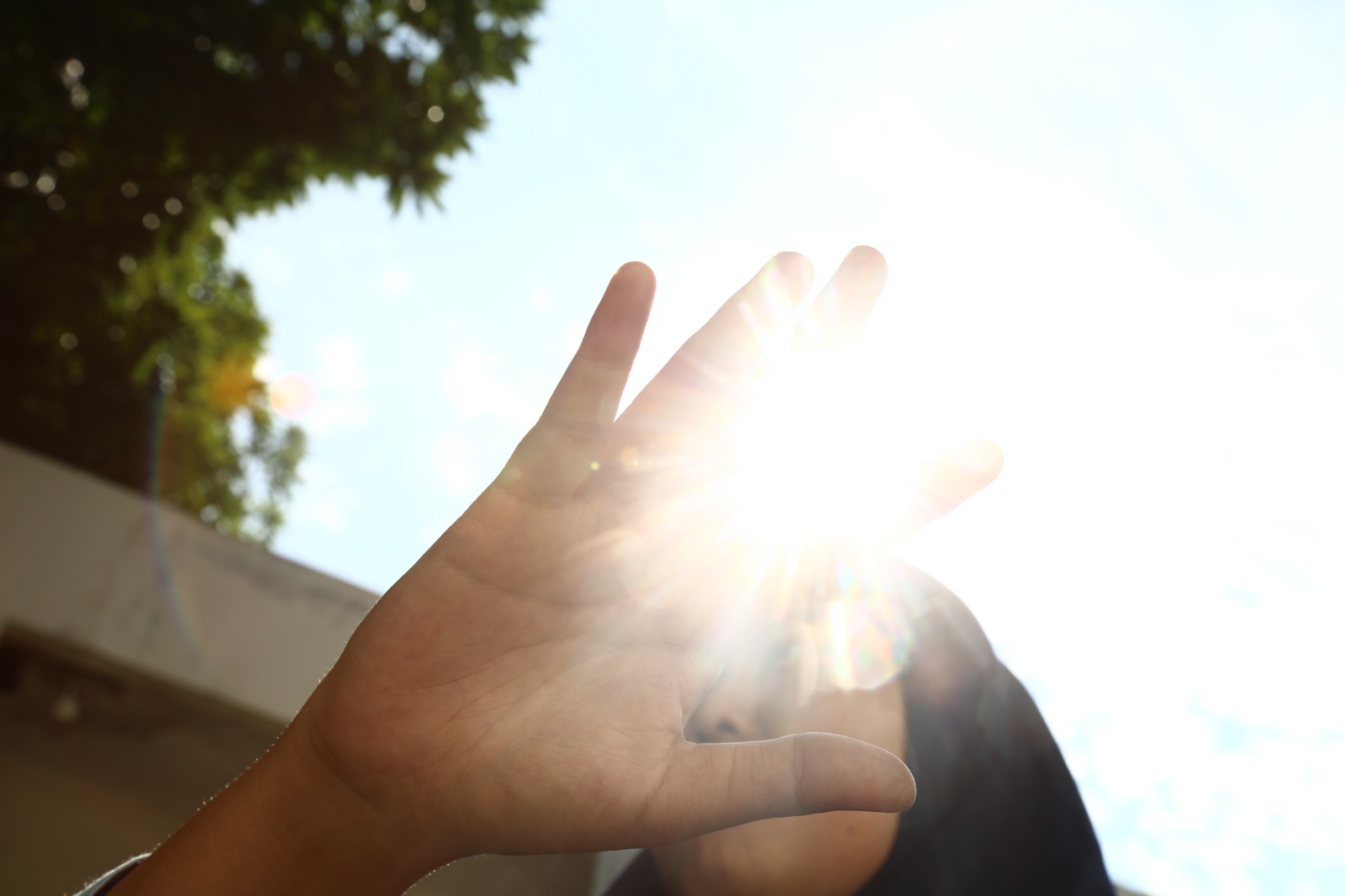 Jatim berpotensi alami cuaca ekstrem pada 8&ndash;11 Juli, warga diminta waspada. ILUSTRASI FOTO: BAGAS BIMANTARA/RADAR MADIUN