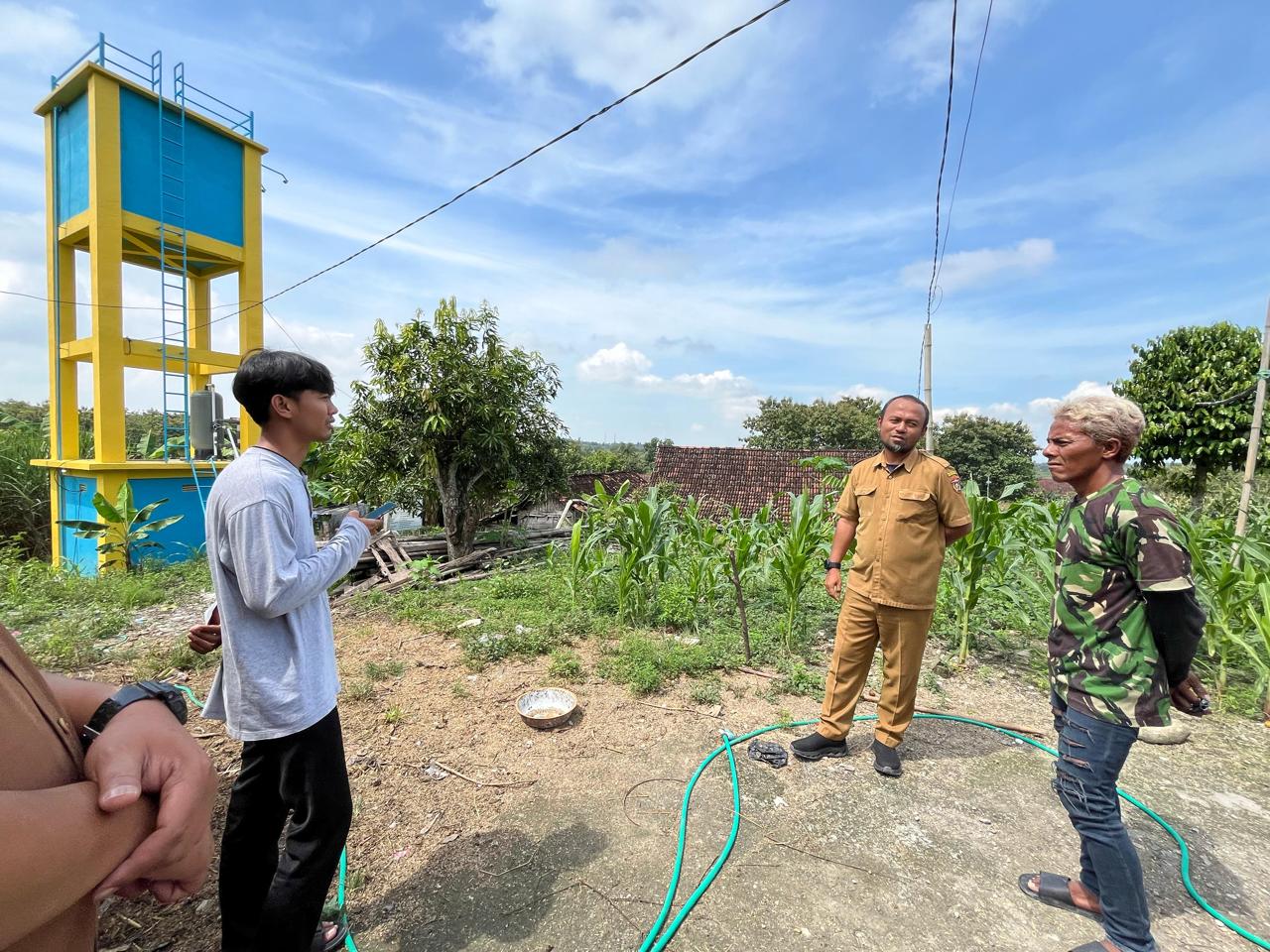 Pemkab Ngawi bakal membangum bertahap SPAM untuk memenuhi akses air bersih warga di 79 desa. FOTO: ASEP SYAEFUL/RADAR NGAWI