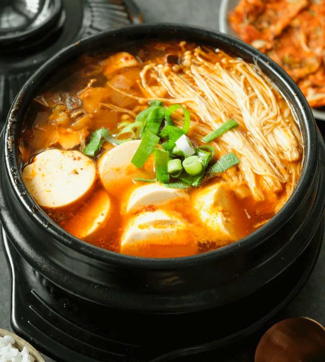 Rundubu jjigae rumahan tanpa gochujang, tetap pedas dan gurih!