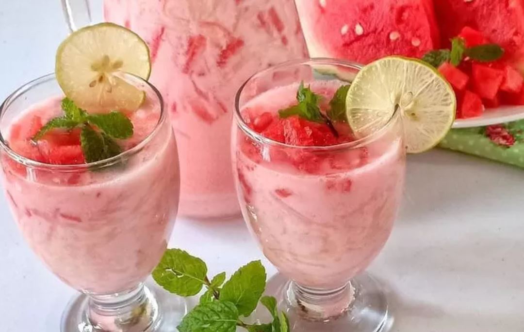 Es Semangka Susu Selasih.