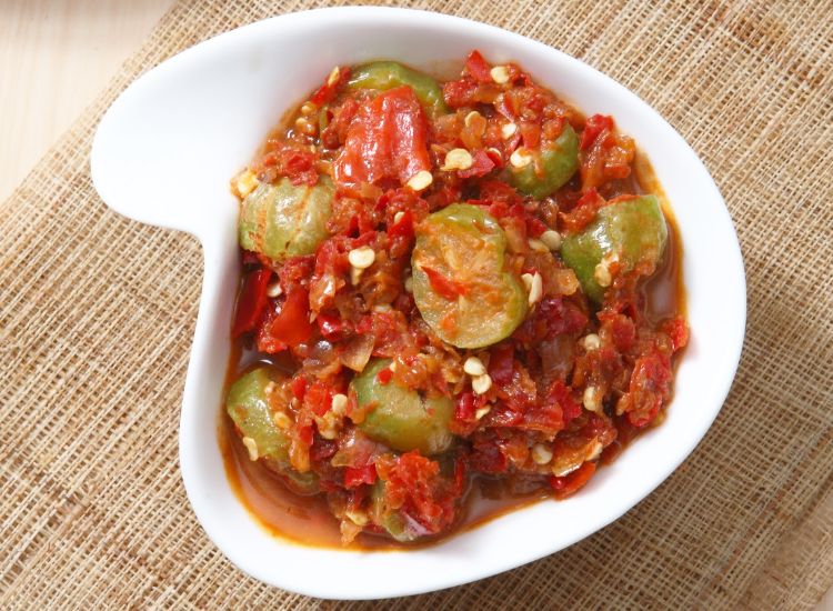 Ilustrasi sambal belimbing wuluh