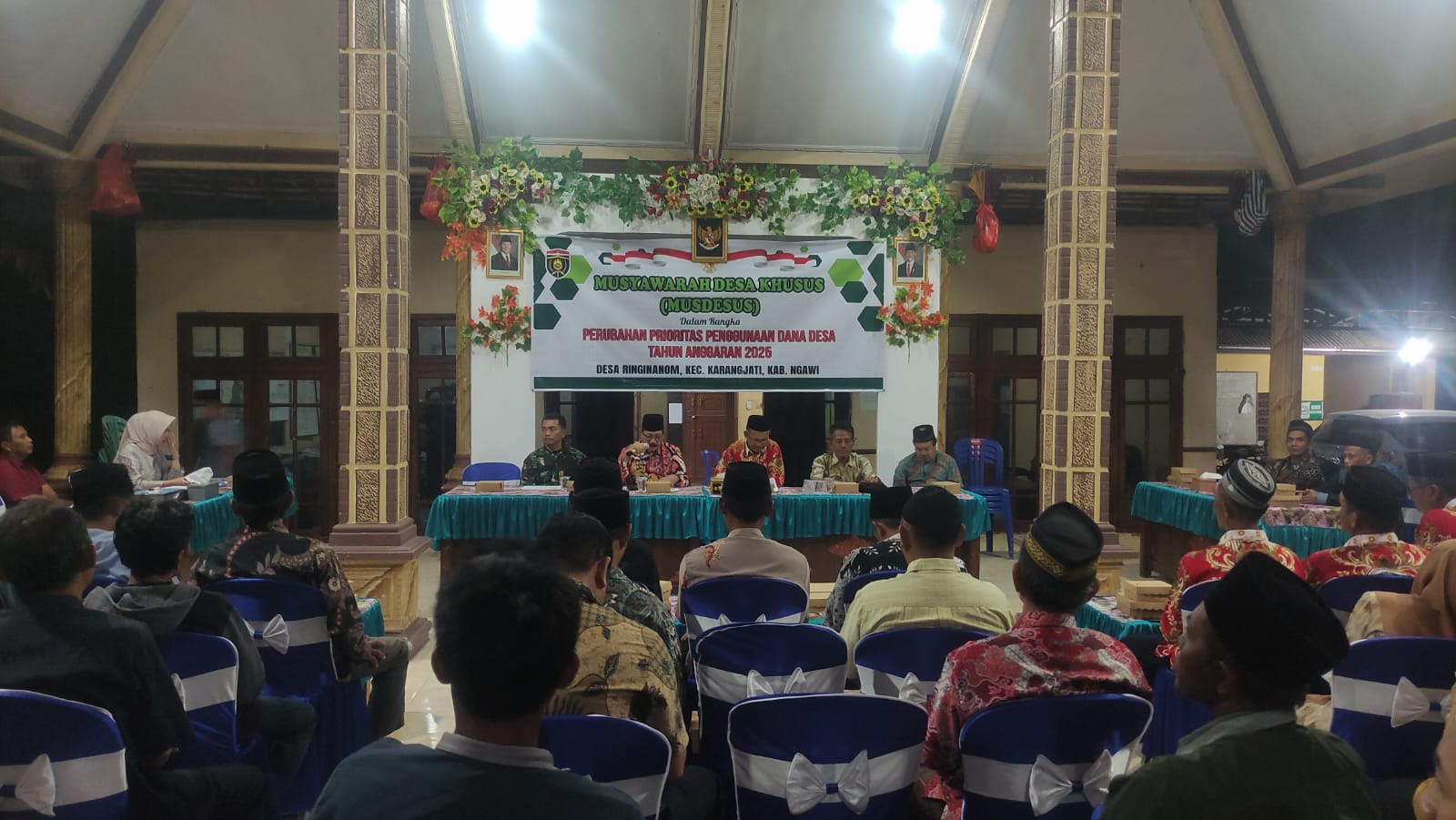 MUSDESUS: Pemdes Ringinanom, Kecamatan Karangjati, melaksanakan Musdesus dalam membahas perubahan prioritas penggunaan anggaran Dana Desa 2026.