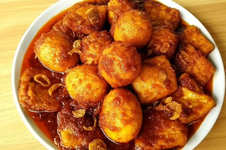 Ilustrasi Telur Bumbu Bali