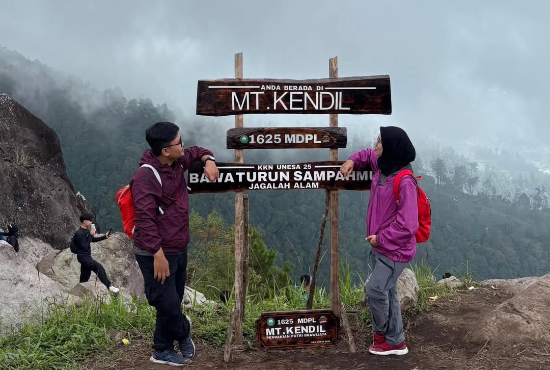 Gunung Kendil Genilangit dapat menjadi alternatif bagi pendaki selain Lawu ketika bertolak ke Magetan. FOTO: Instagram Genilangit