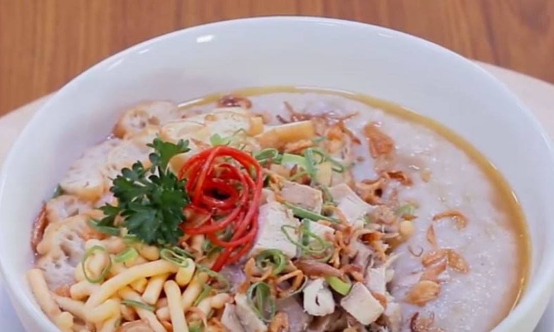 Bubur ayam praktis ala Rudy Choirudin.