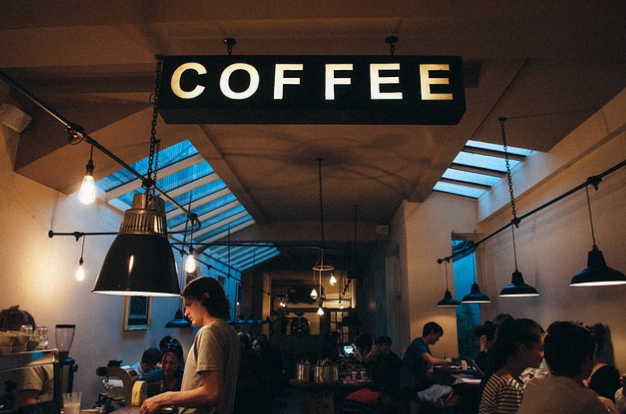 Ilustrasi coffee shop atau kedai kopi yang aestetik dan kekinian.