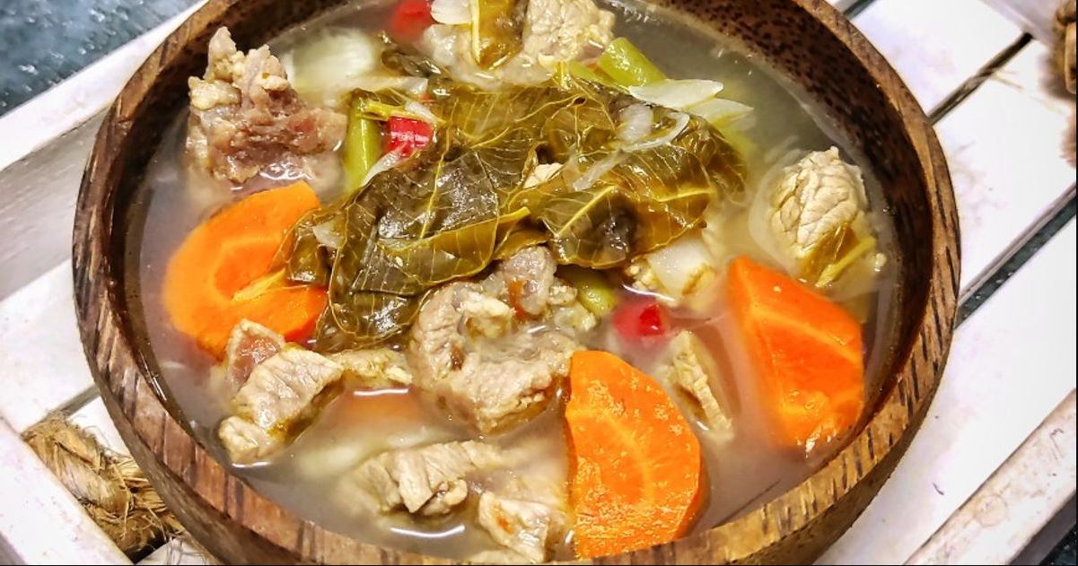 Rasa segar dan unik dari daun kedondong bikin asem-asem daging khas Jawa ini makin nikmat! Coba sendiri yuk di rumah.