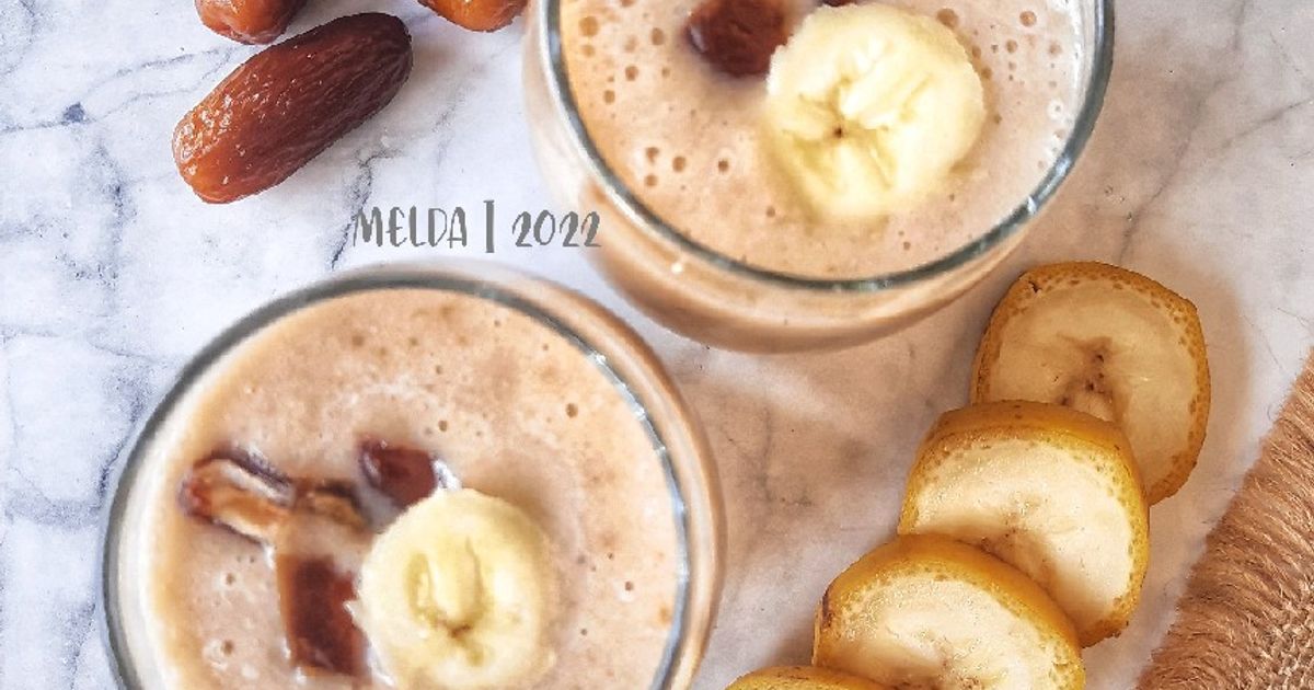 Ilustrasi Smoothie Pisang Kurma Susu Almond