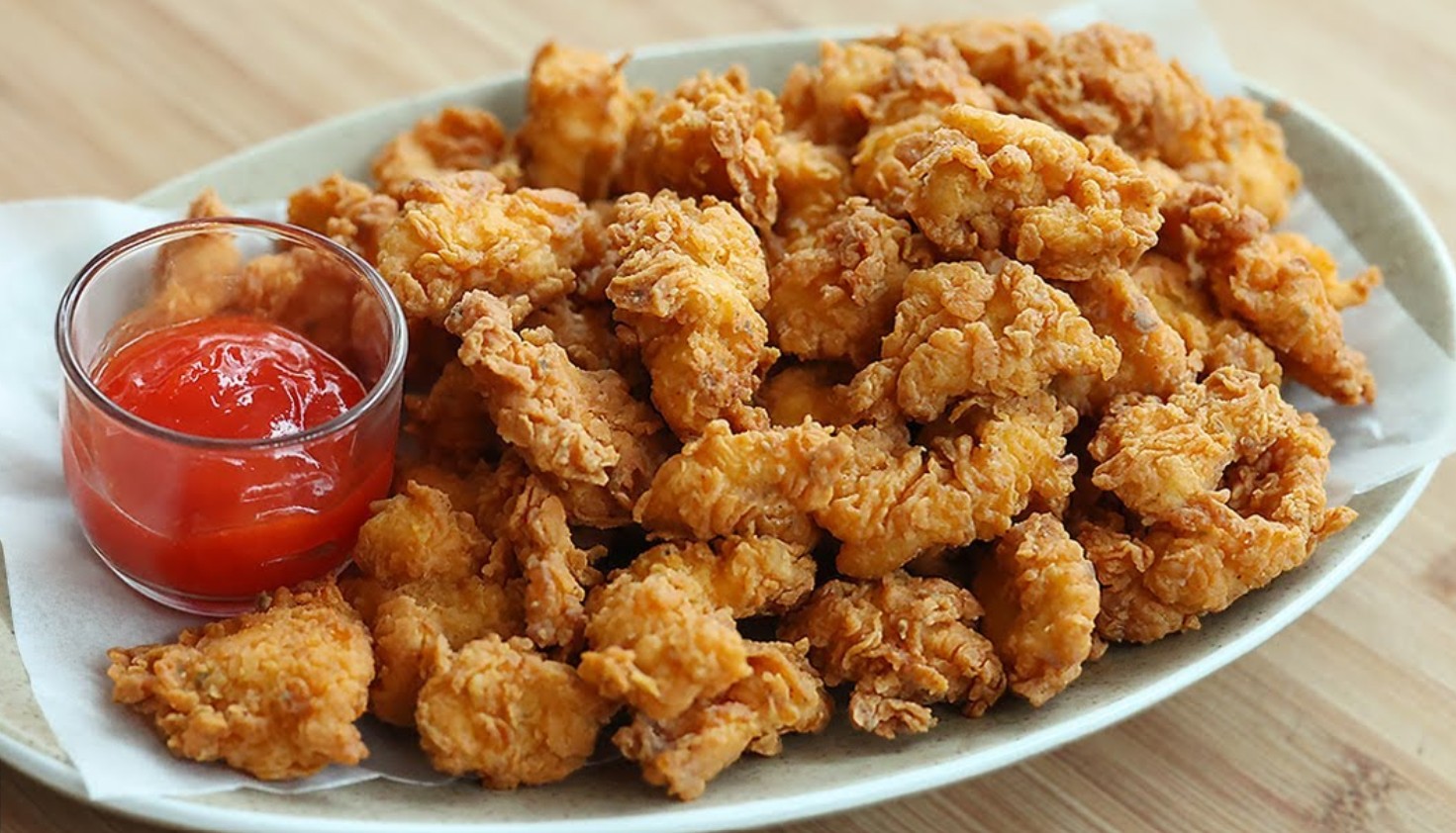 Ayam popcorn.