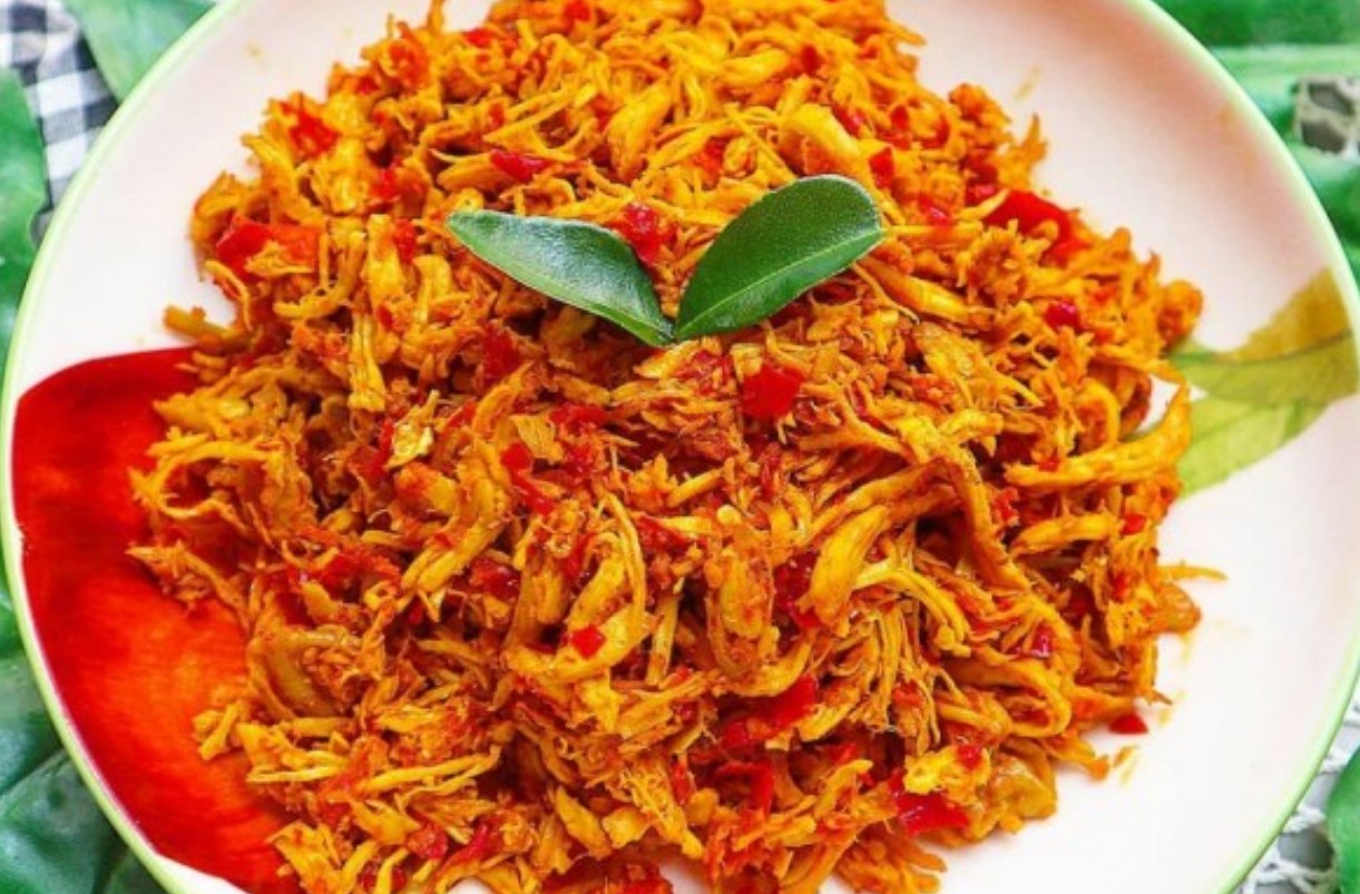 Resep ayam suwir pedas.