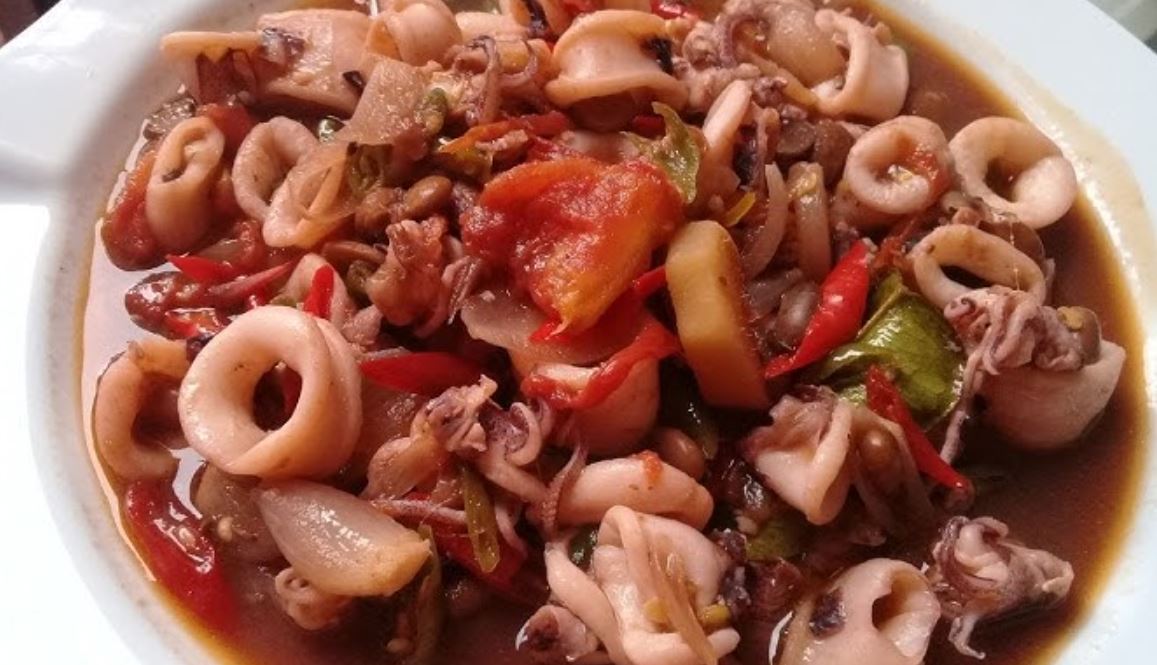 Tumis cumi asin tauco.