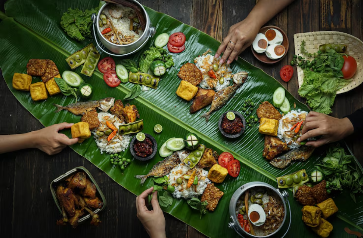 Nasi Tutug Oncom vs Nasi Liwet. Mana yang lebih enak? Temukan perbedaan rasa, suasana, & pilih favoritmu di sini!