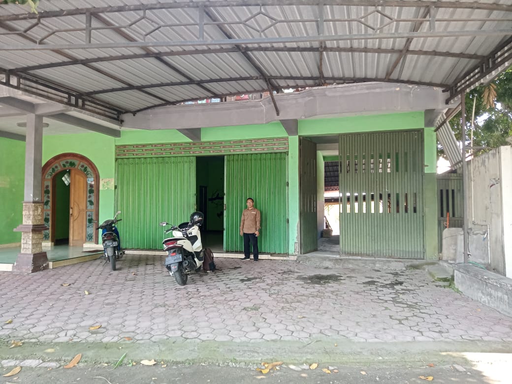 Lelang tanah dan bangunan di Desa Karangrejo, Kawedanan, Magetan.