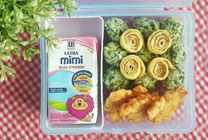 Ilustrasi bola-bola nasi bayam bekal anak TK.