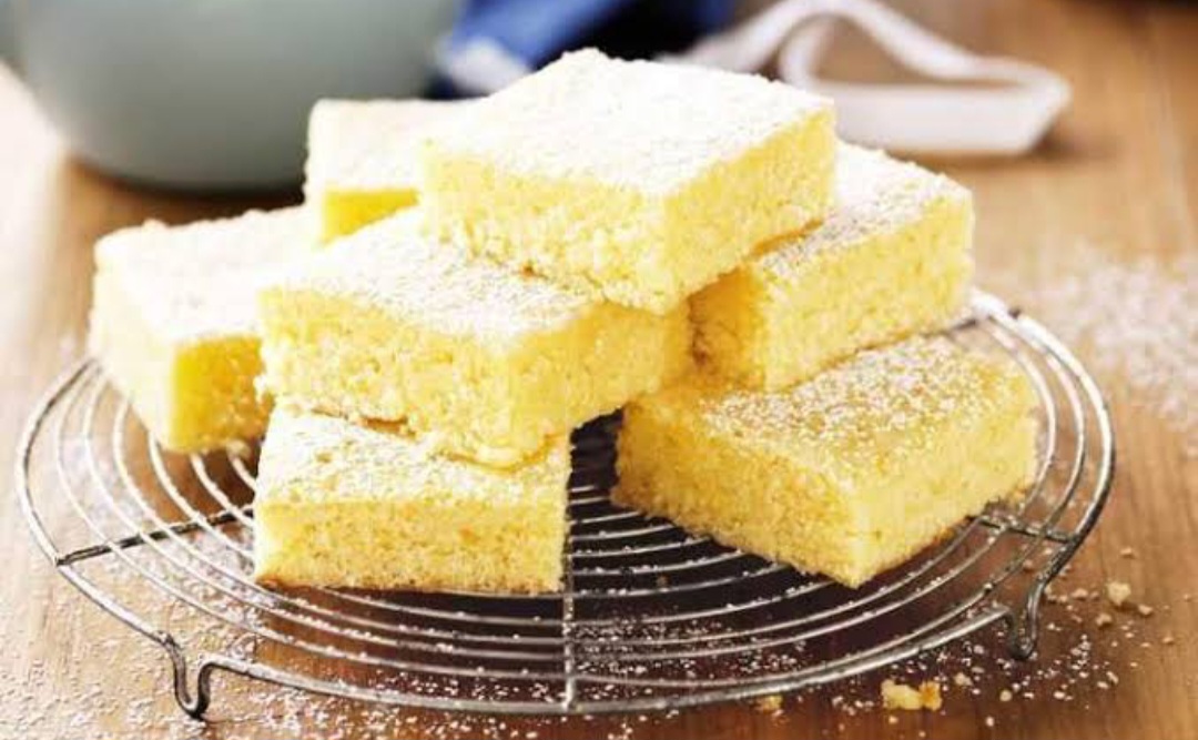 Brownies kukus labu kuning, camilan sehat dan lembut tanpa oven.