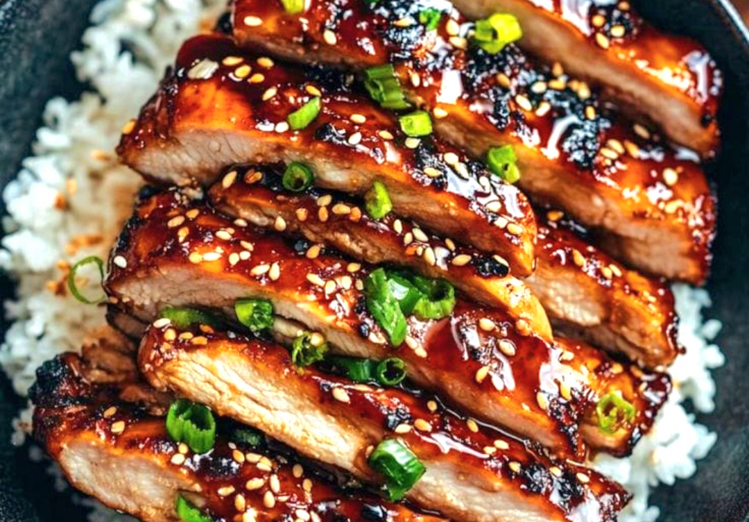 Ayam kecap saus teriyaki perpaduan rasa manis, gurih, dan aroma khas Jepang dari minyak wijen.