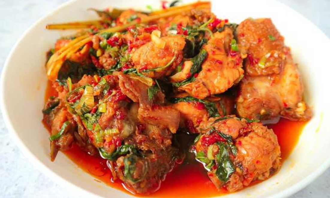 Ayam masak kemangi.
