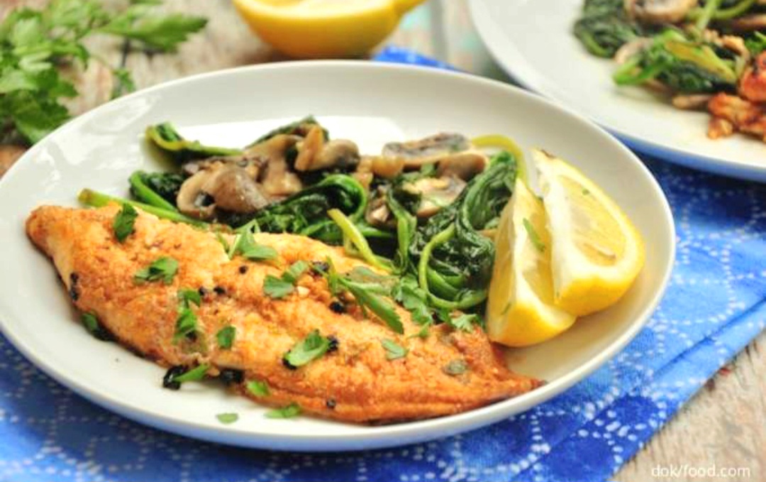 Ikan panggang lemon, menu sehat rendah lemak dan tinggi protein.