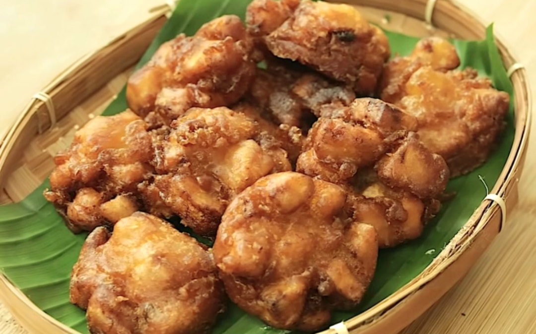 Pisang goreng madu ala Chef Devina yang viral dan renyah manis.
