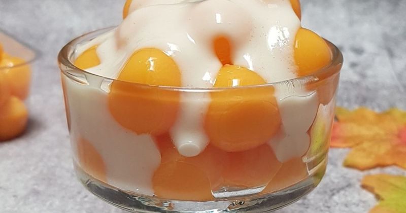 Ilustrasi mango cheese pudding balls.