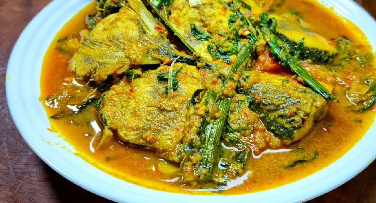 Woku belanga khas Manado.