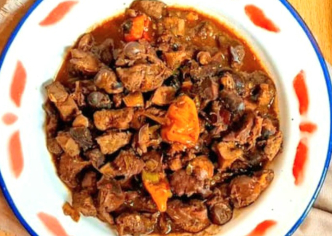 Krengsengan ati ampela pedas manis, cocok jadi menu rumahan favorit. Gurih, nyemek, dan bikin ketagihan.