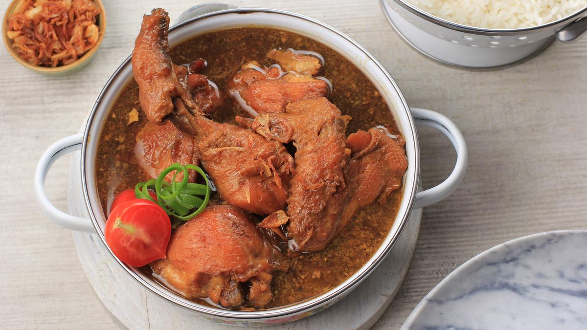 Ilustrasi Semur Ayam Kecap