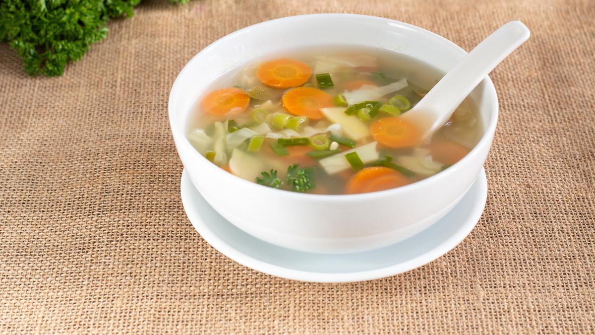 Ilustrasi Sayur Sop Bening Tanpa Minyak
