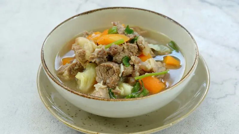 Ilustrasi Sop Kambing Bening