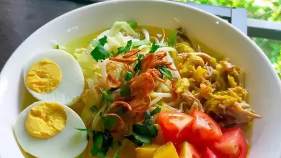 Ilustrasi Soto Ayam Kuning