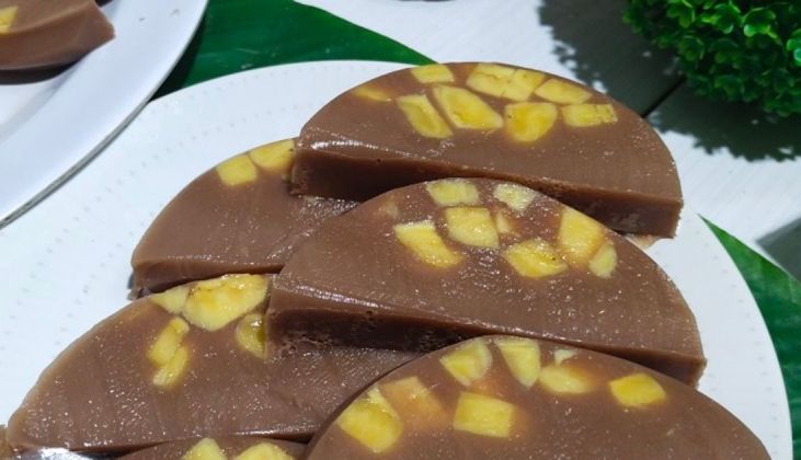 Ilustrasi puding coklat talas yang sedap.