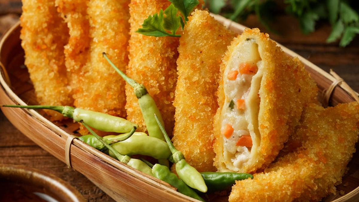 Ilustrasi Roti Goreng Ragout